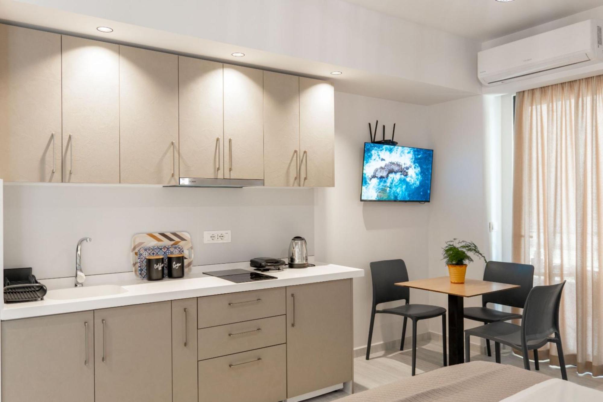 Aleksandra Apartments ซารานเดอ ภายนอก รูปภาพ