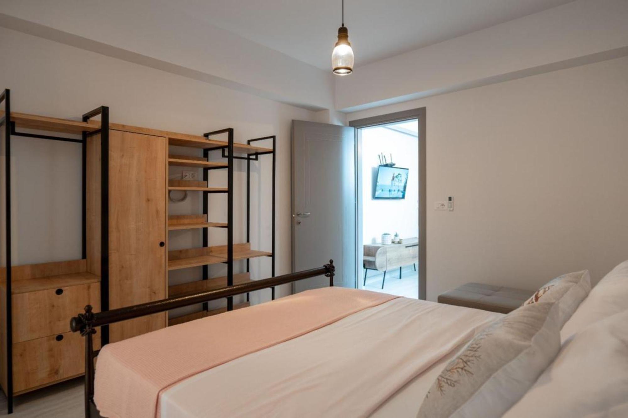 Aleksandra Apartments ซารานเดอ ภายนอก รูปภาพ